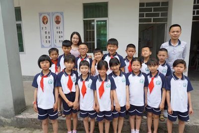 廈門大學最年輕校友畢業典禮談支教_教育_網