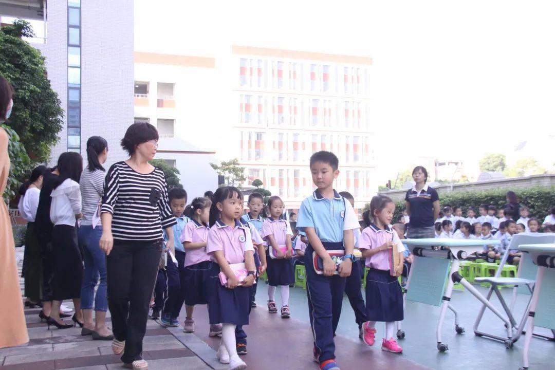 相約好習慣 快樂伴成長——廈門海滄延奎實驗小學一年級新生行為規范